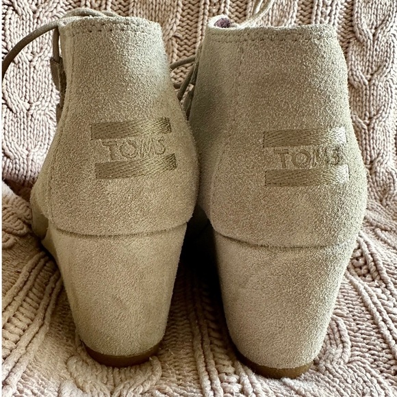 NWOT TOMS Kala wedge bootie - Picture 2 of 5